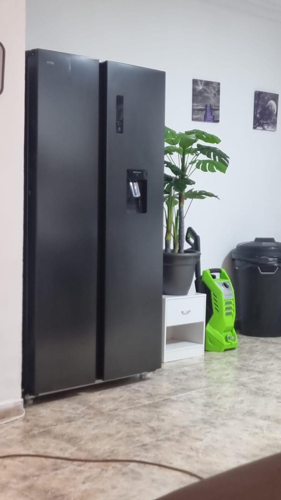 Large Modern Double Homestay *